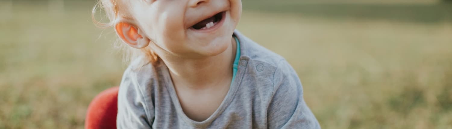 Erste Babyzähne